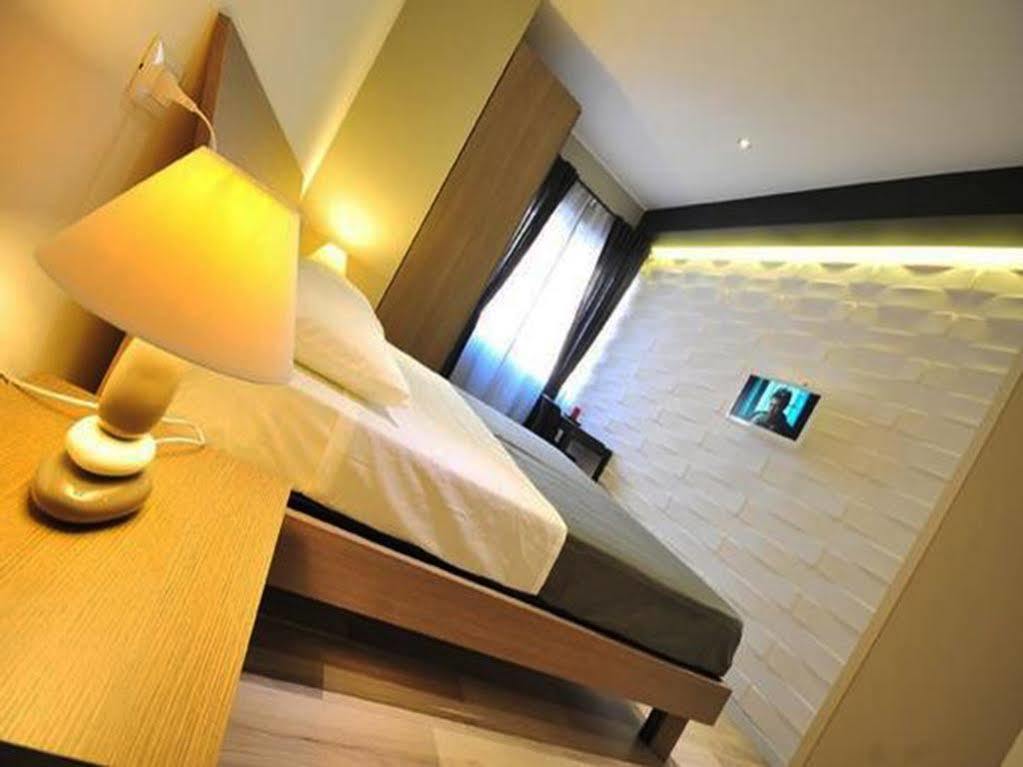 Living Bed and Breakfast Rom Exteriör bild