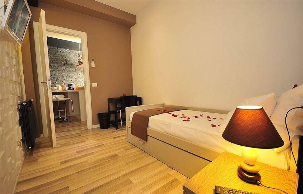 Living Bed and Breakfast Rom Exteriör bild